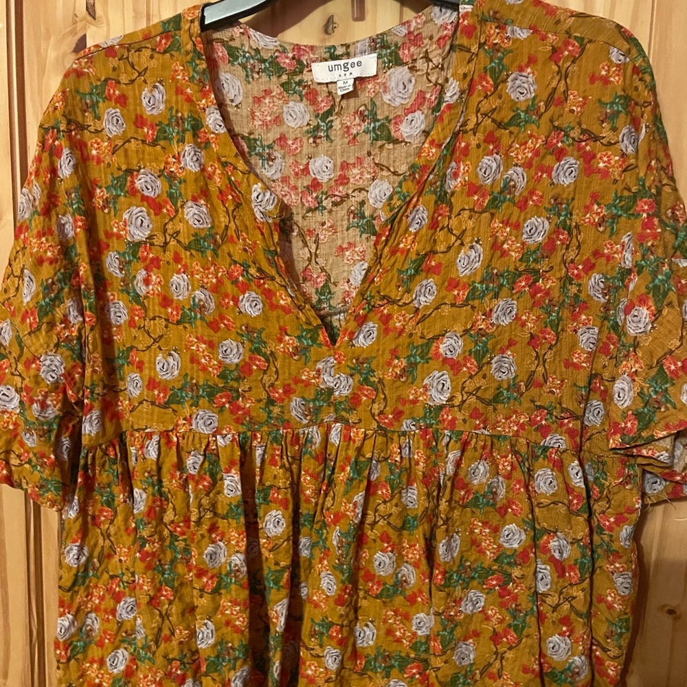 UMGEE empire waist Top M